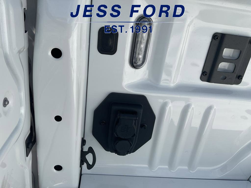 New 2025 Ford F350 Lariat image 12