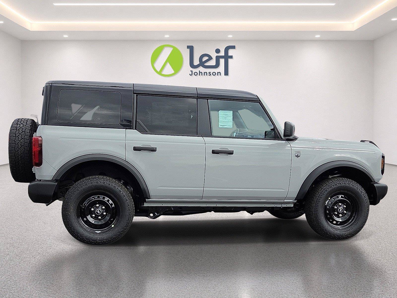 New 2026 Ford Bronco Big Bend w/ Black Appearance Package AWD/4WD image 7