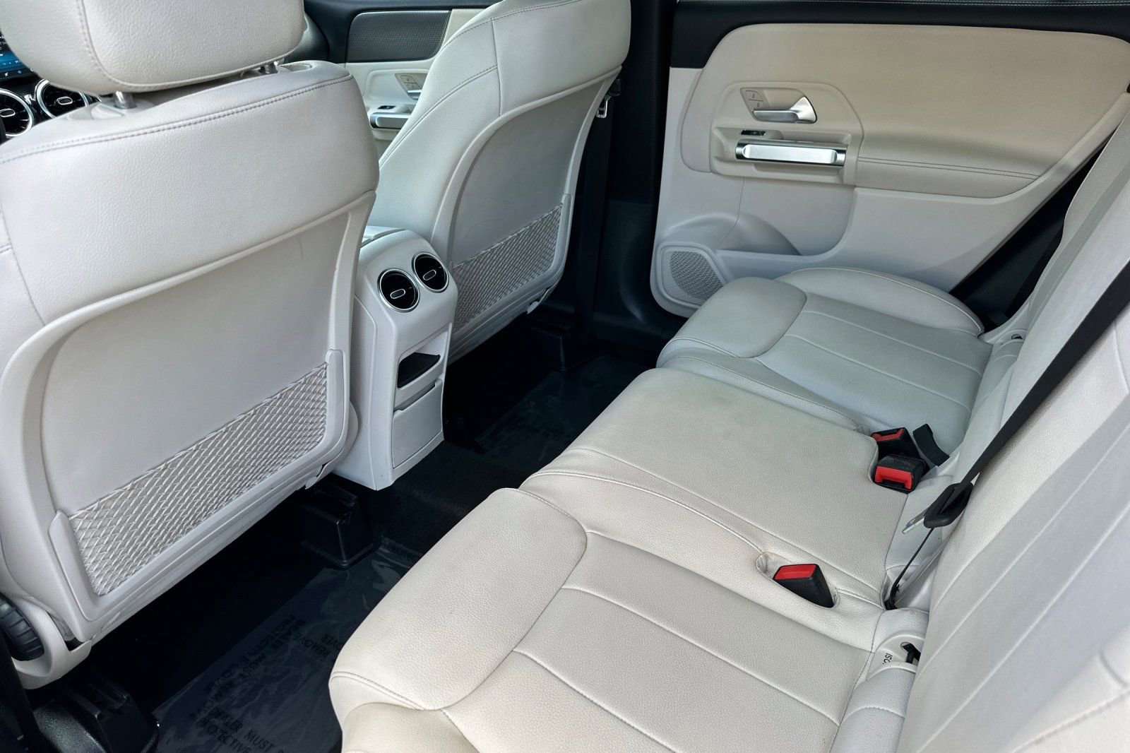 Used 2022 Mercedes-Benz GLB 250 image 14