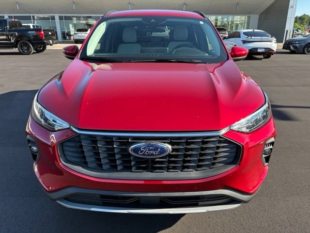 Used 2024 Ford Escape SE w/ Class II Trailer Tow Package FWD image 11