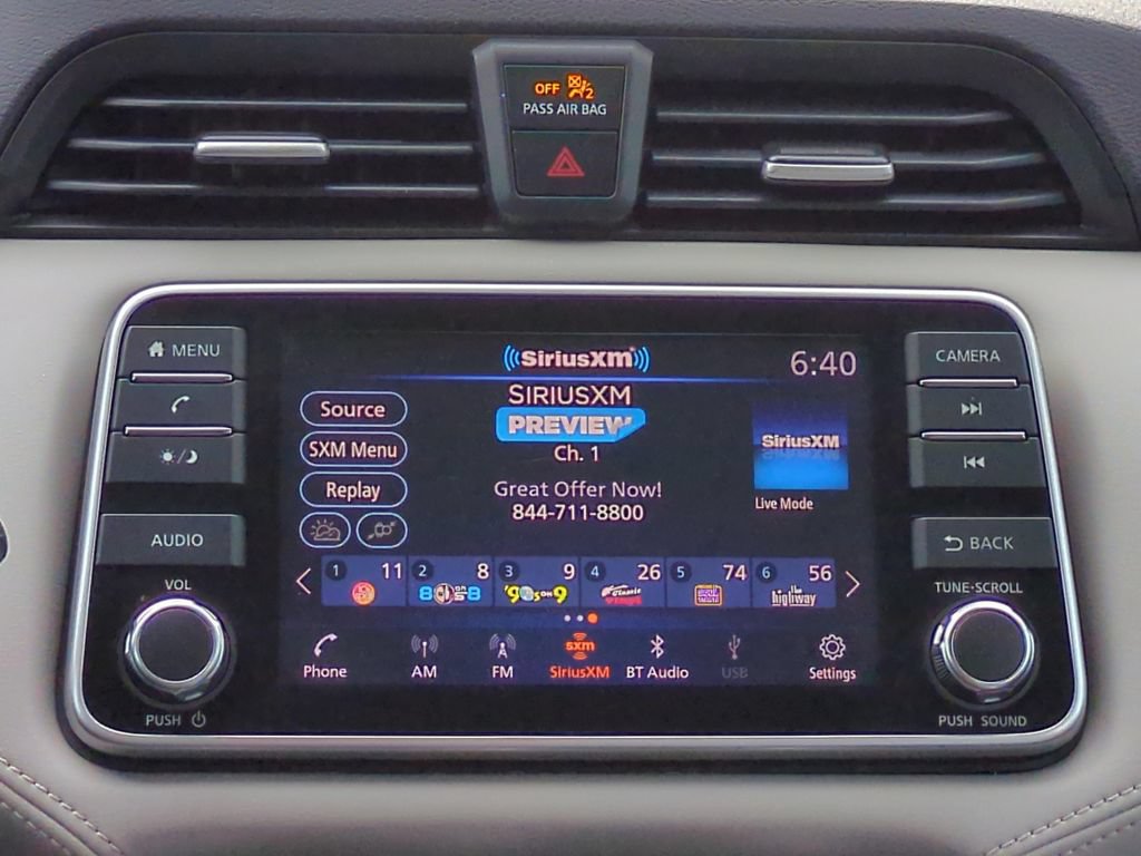 Certified 2020 Nissan Versa SV FWD image 13