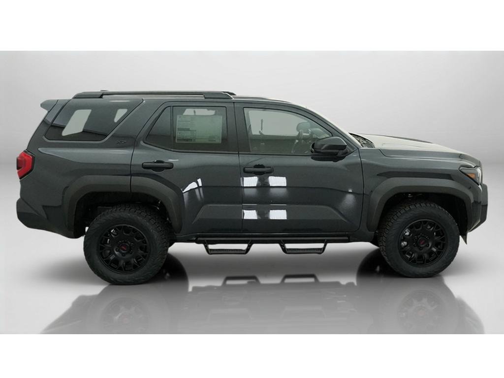 New 2026 Toyota 4Runner SR5 AWD/4WD image 11