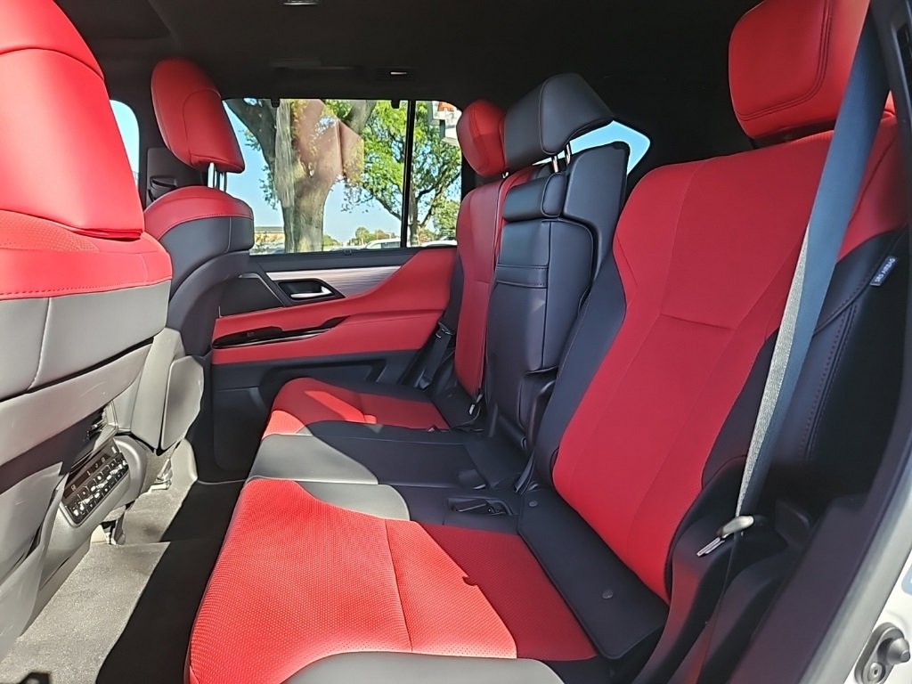 Used 2022 Lexus LX 600 F Sport image 39