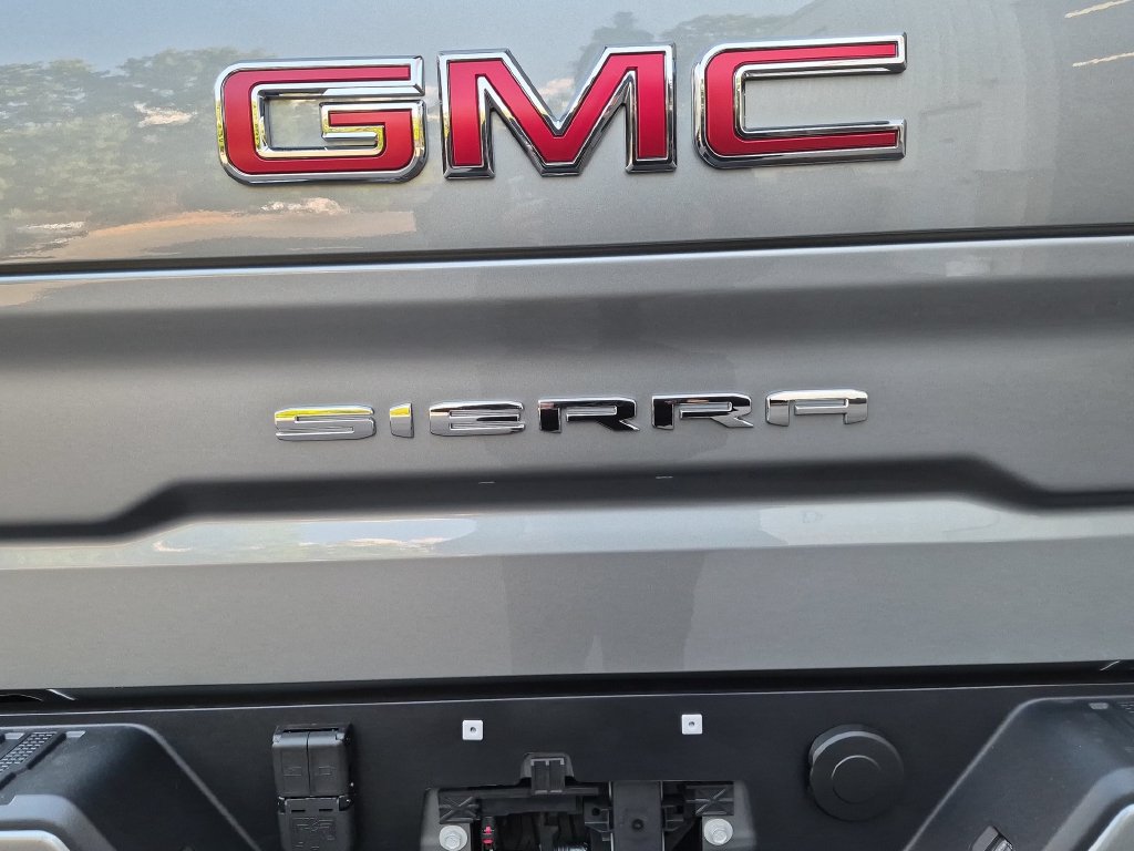 New 2026 GMC Sierra 1500 AT4 w/ AT4 Premium Package AWD/4WD image 11