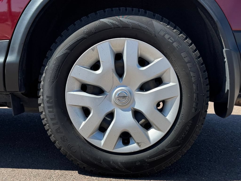 Used 2020 Nissan Rogue Sport S FWD image 11