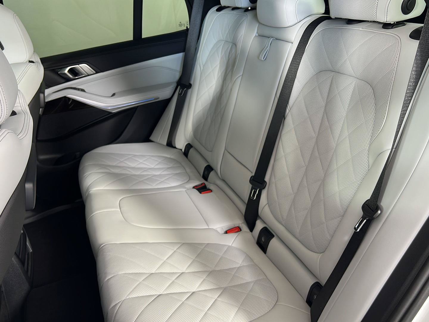 Used 2023 BMW X5 xDrive45e AWD/4WD image 4