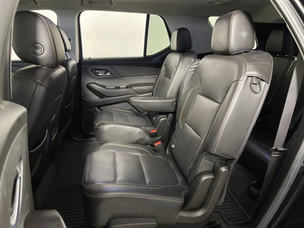 Used 2020 Chevrolet Traverse Premier w/ Redline Edition FWD image 13