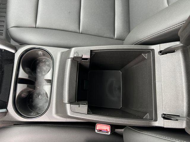 New 2025 Chevrolet Colorado LT w/ LT Convenience Package image 15