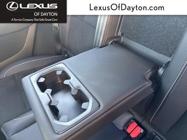 Used 2021 Volvo XC40 T5 R-Design w/ Climate Package image 37