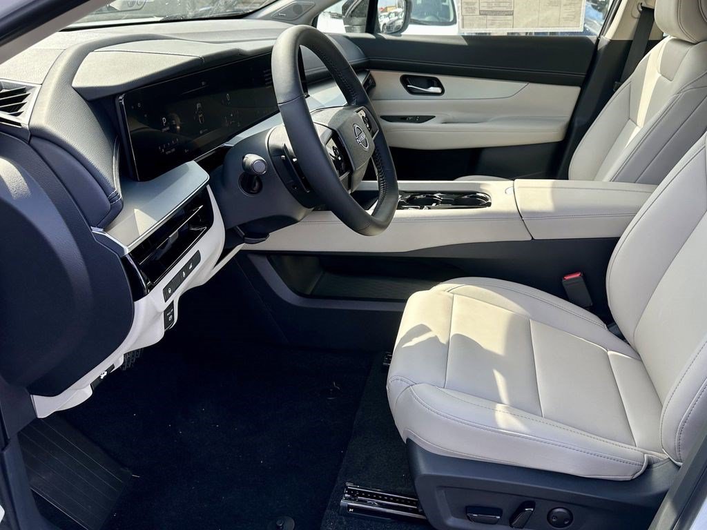 Used 2025 Nissan Murano SL AWD/4WD image 24