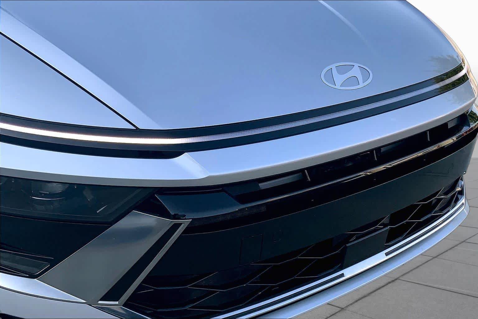 Certified 2025 Hyundai Sonata SEL FWD image 31
