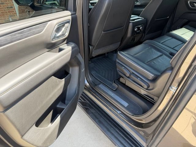 Used 2021 GMC Yukon XL SLT AWD/4WD image 18