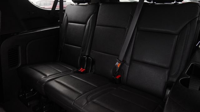 Used 2024 Chevrolet Suburban LT image 14
