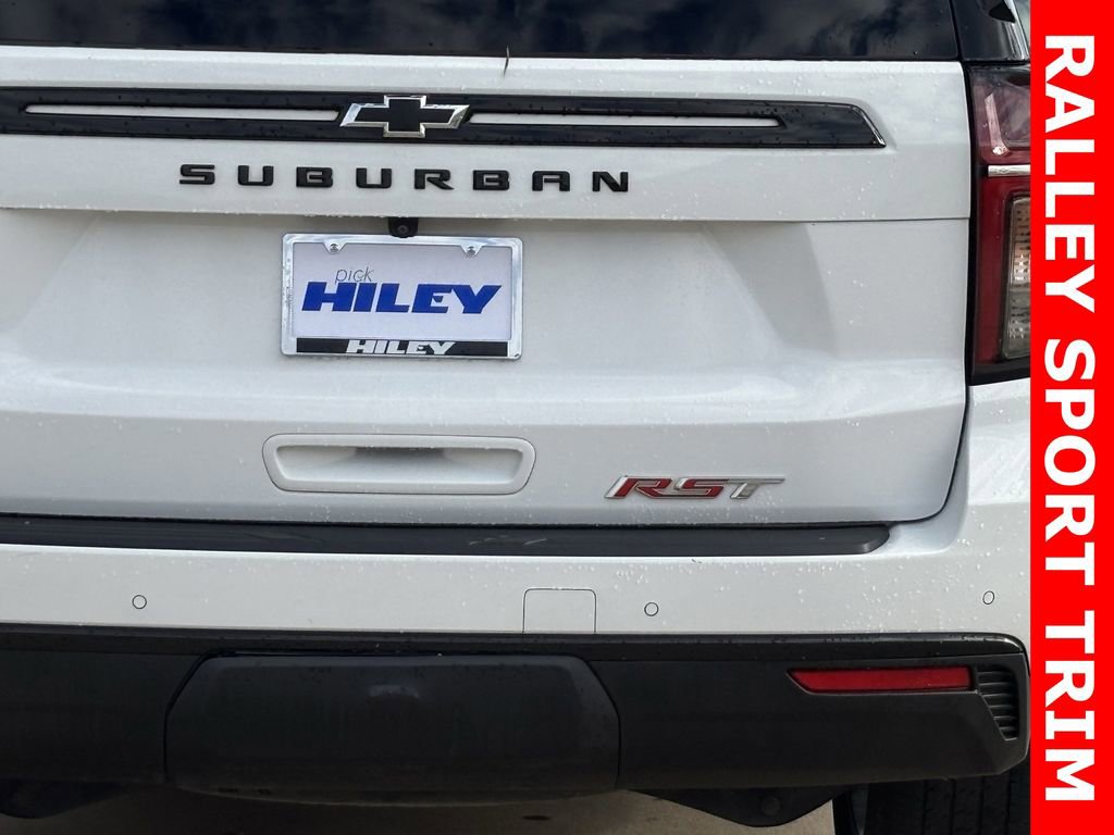 Used 2023 Chevrolet Suburban RST w/ Luxury Package image 6