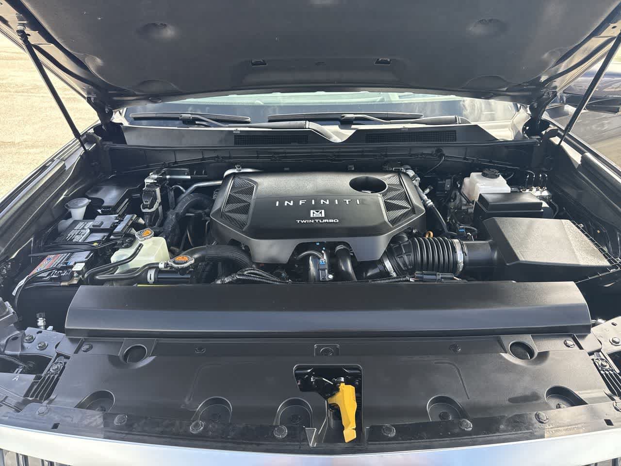 Used 2025 INFINITI QX80 Luxe RWD image 14