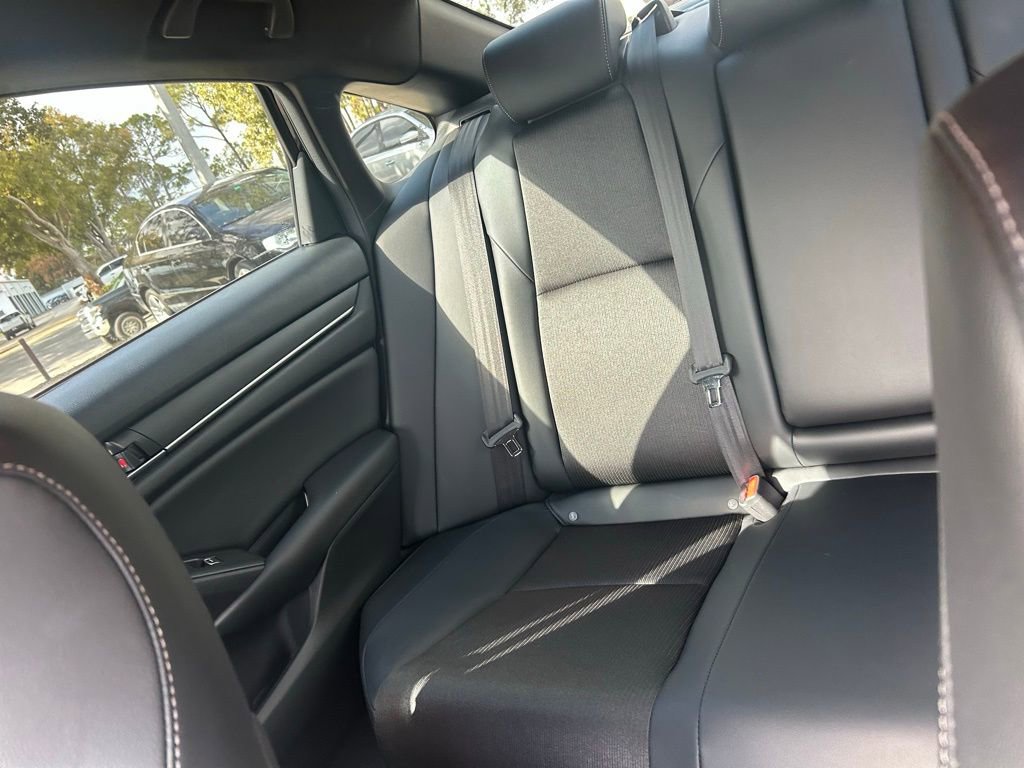 Used 2022 Honda Accord Sport image 12