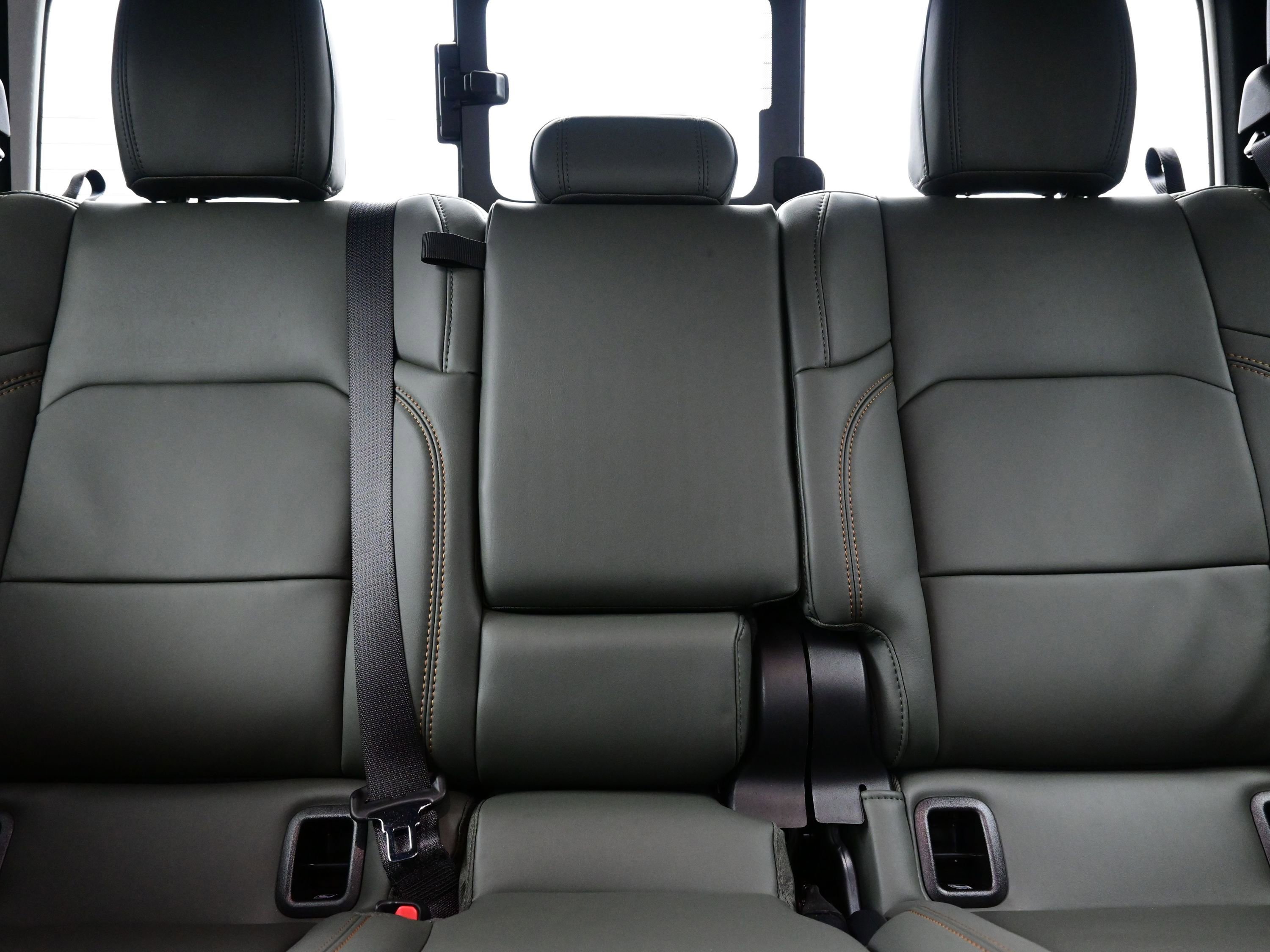 New 2026 Jeep Gladiator Mojave image 10