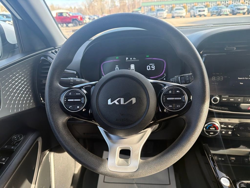 Used 2025 Kia Soul S image 19