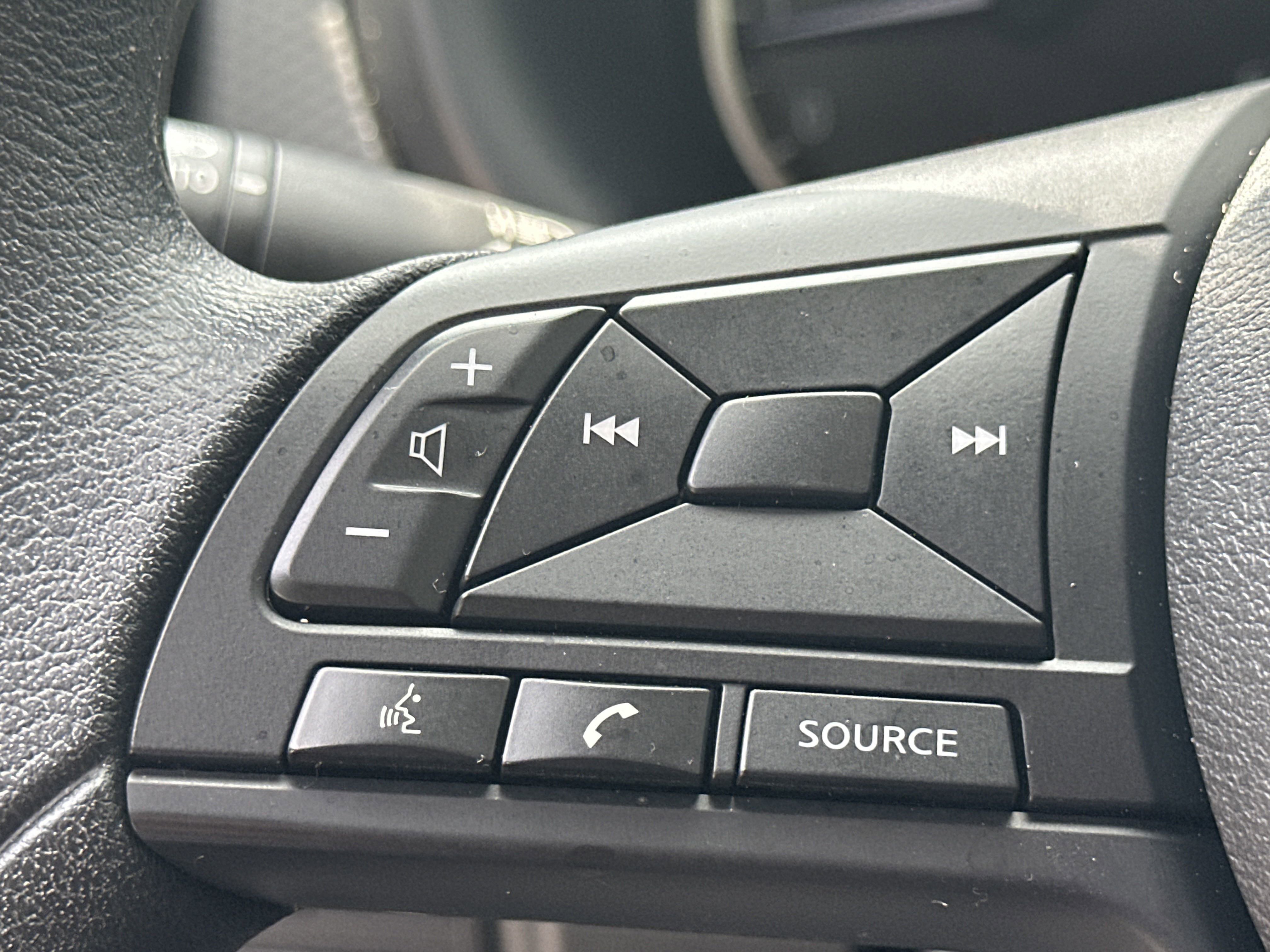 New 2024 Nissan Kicks S image 24