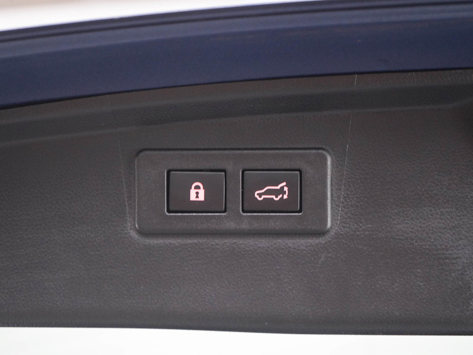 Used 2022 Subaru Outback Touring AWD/4WD image 17