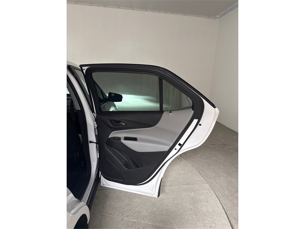 Used 2024 Chevrolet Equinox LS w/ LS Convenience Package image 22