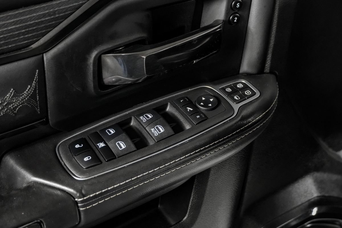 Used 2023 RAM 2500 Limited AWD/4WD image 35