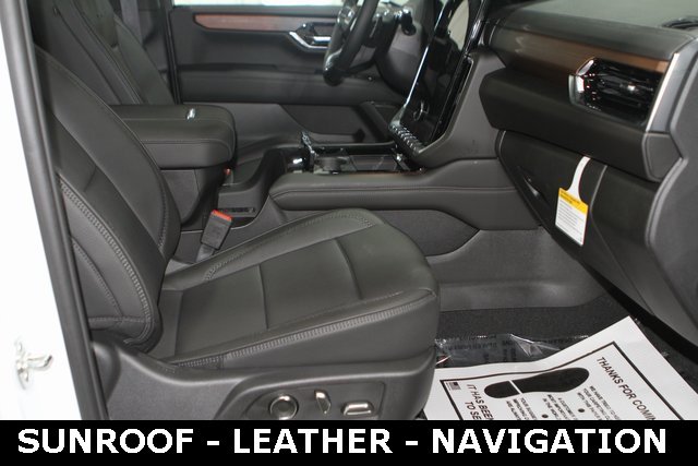 New 2025 GMC Yukon XL Denali w/ Sun & Power Step Package image 23