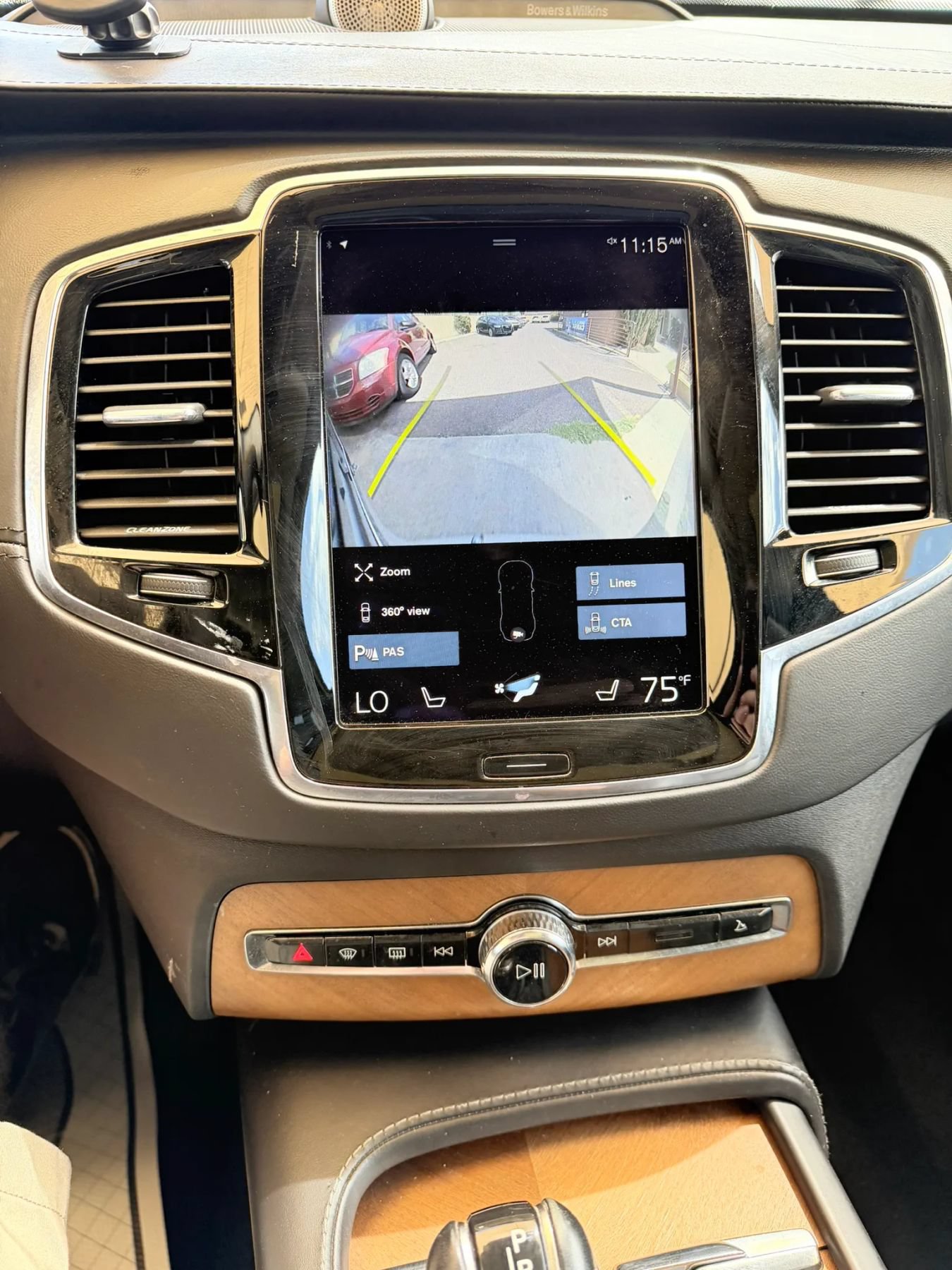 Used 2016 Volvo XC90 T6 Inscription w/ Vision Package AWD/4WD image 17