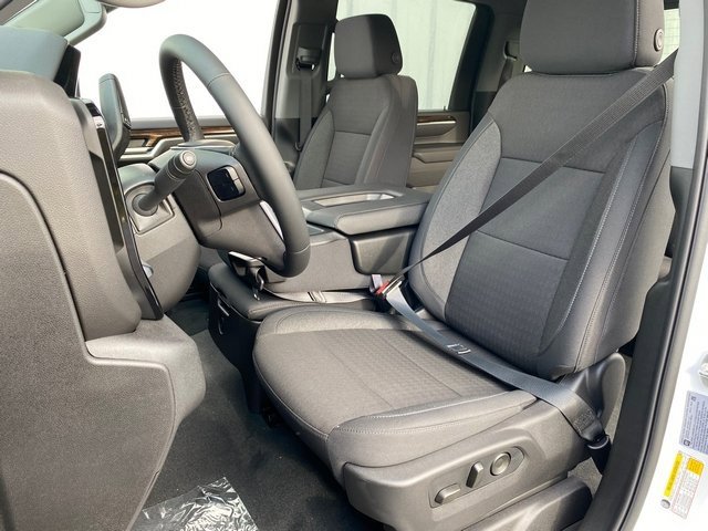 New 2026 GMC Sierra 2500 SLE w/ SLE Value Package; image 18