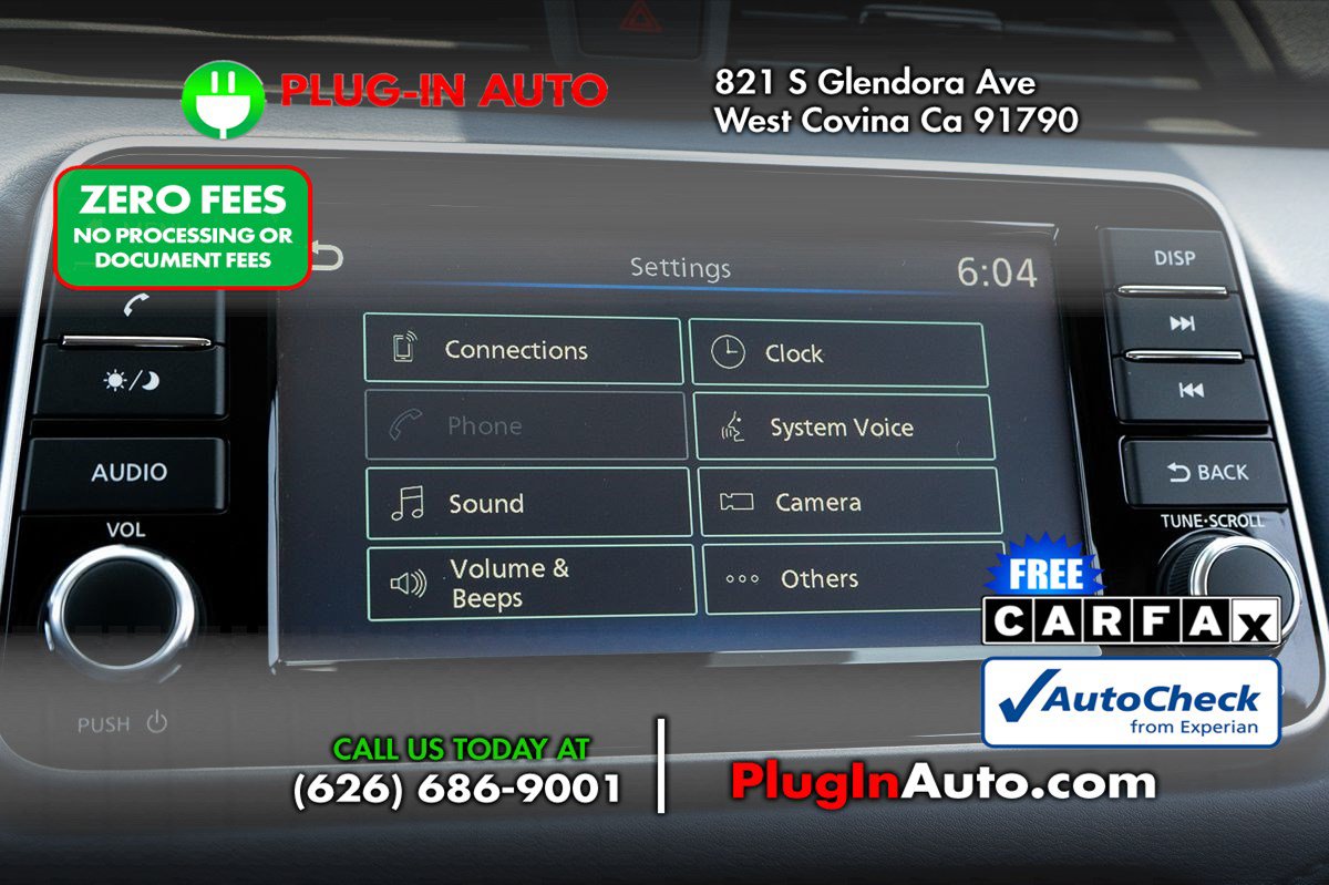 Used 2024 Nissan Versa SV w/ Trunk Package FWD image 23