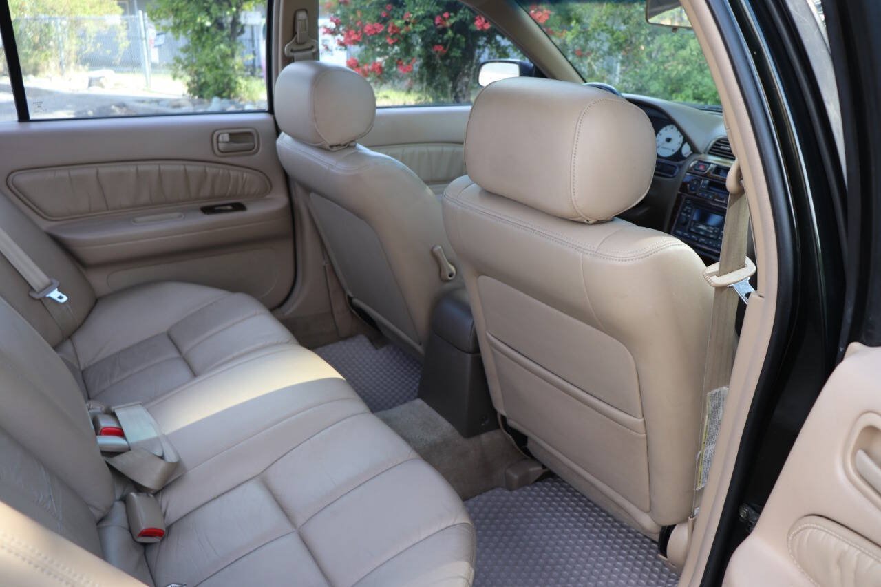 Used 1997 Nissan Maxima GXE FWD image 32