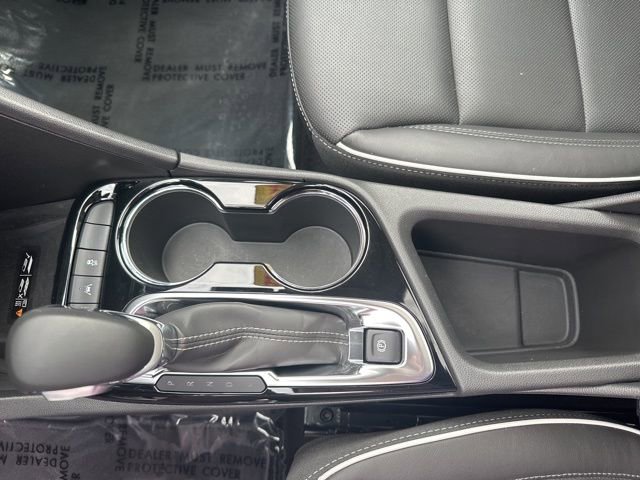 Used 2025 Buick Encore GX Avenir w/ Avenir Technology Package AWD/4WD image 31