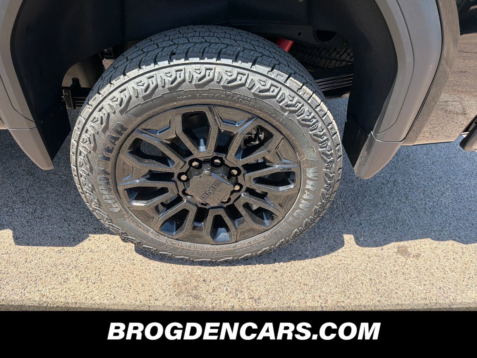 New 2026 GMC Sierra 2500 Denali Ultimate AWD/4WD image 10