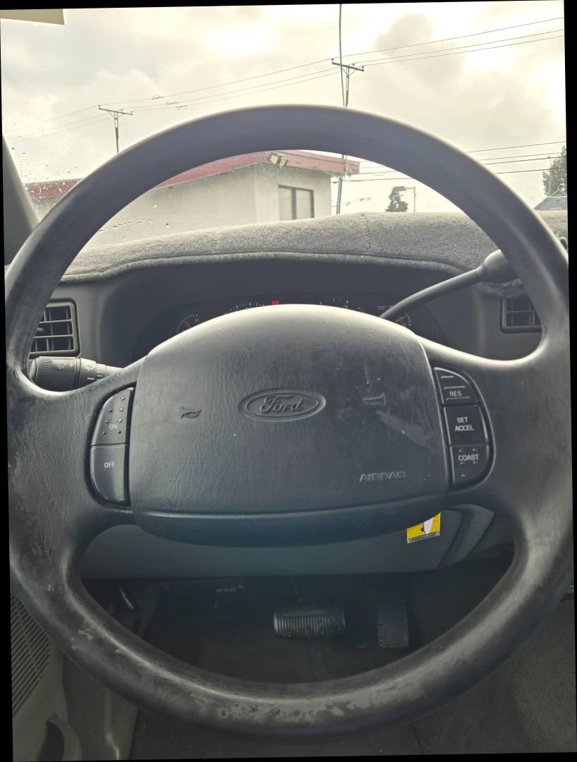 Used 2002 Ford F250 XL RWD image 19