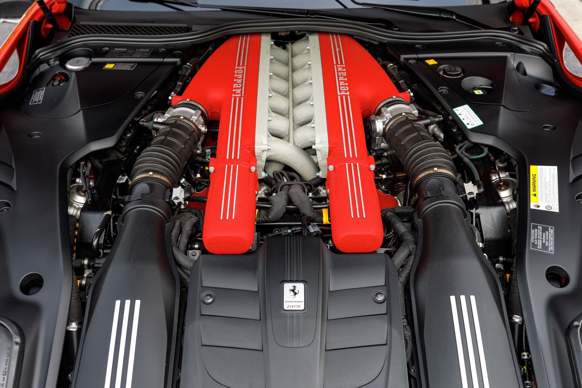 Used 2016 Ferrari F12 Berlinetta RWD image 12