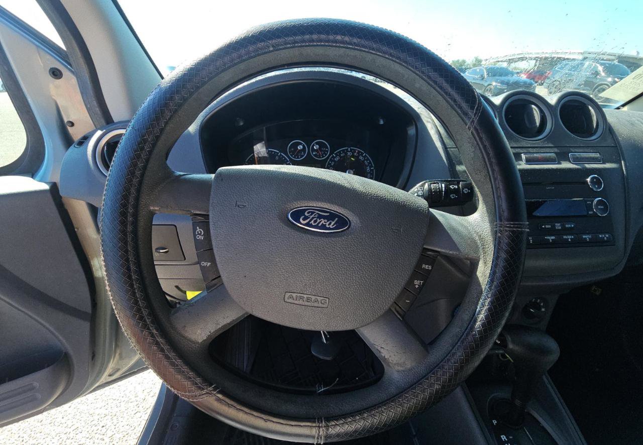 Used 2012 Ford Transit Connect XLT Premium FWD image 11