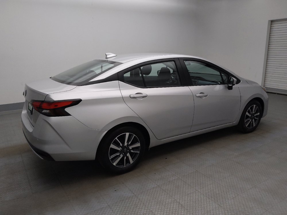 Used 2025 Nissan Versa SV FWD image 10