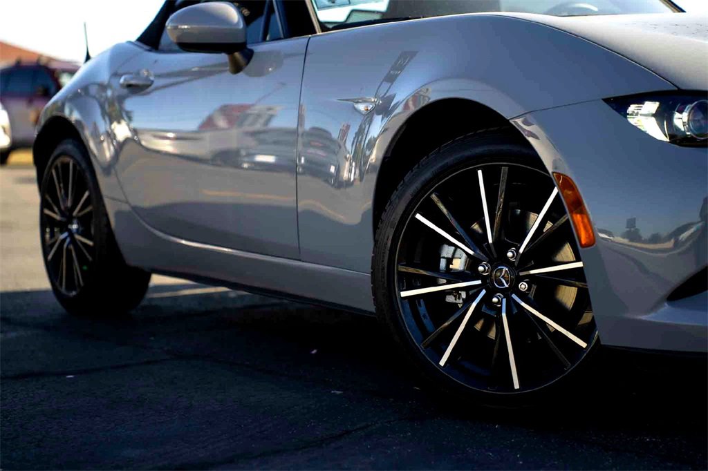 New 2025 MAZDA MX-5 Miata Grand Touring w/ Weather Package image 2