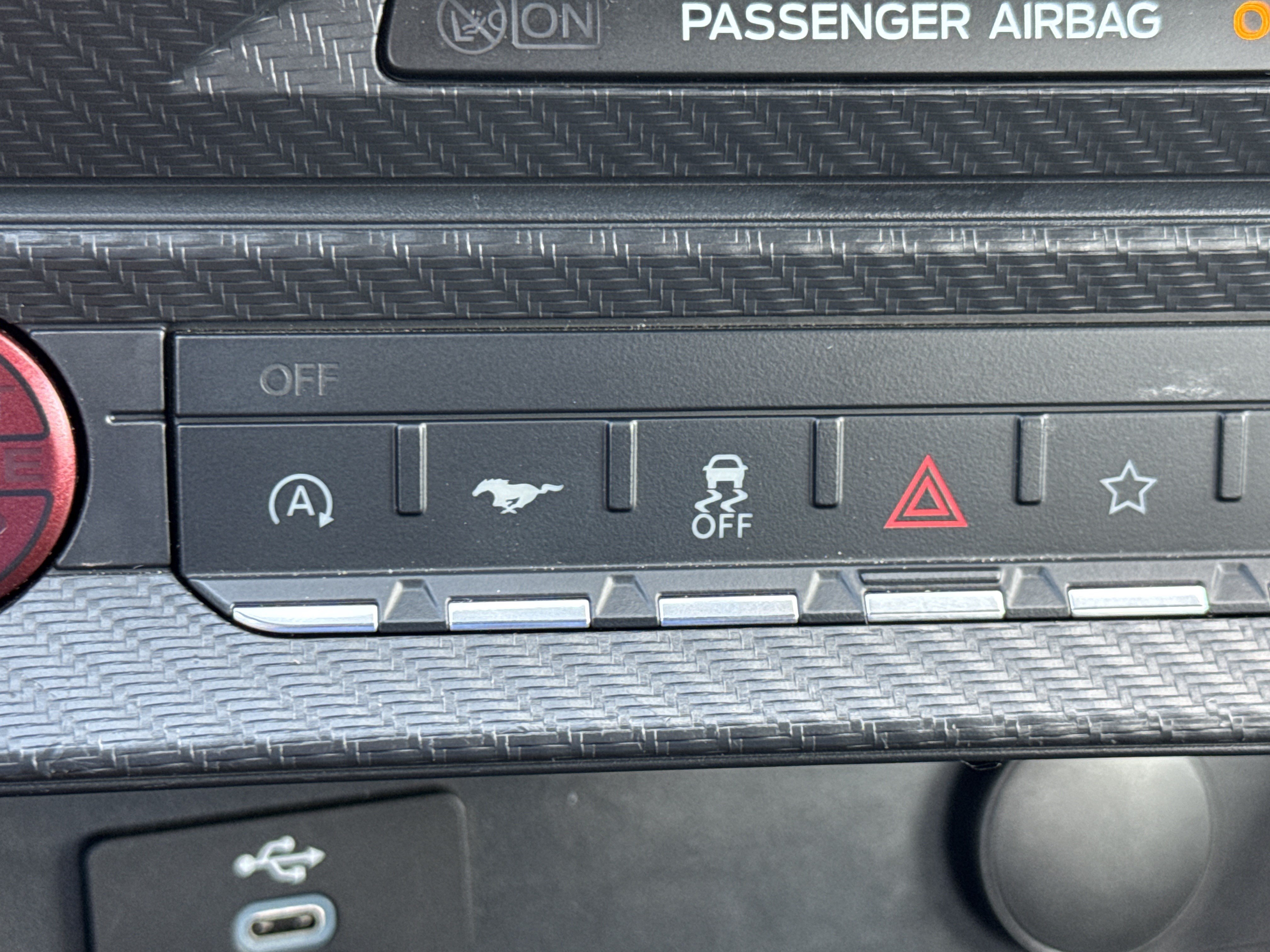 Used 2025 Ford Mustang Premium RWD image 22