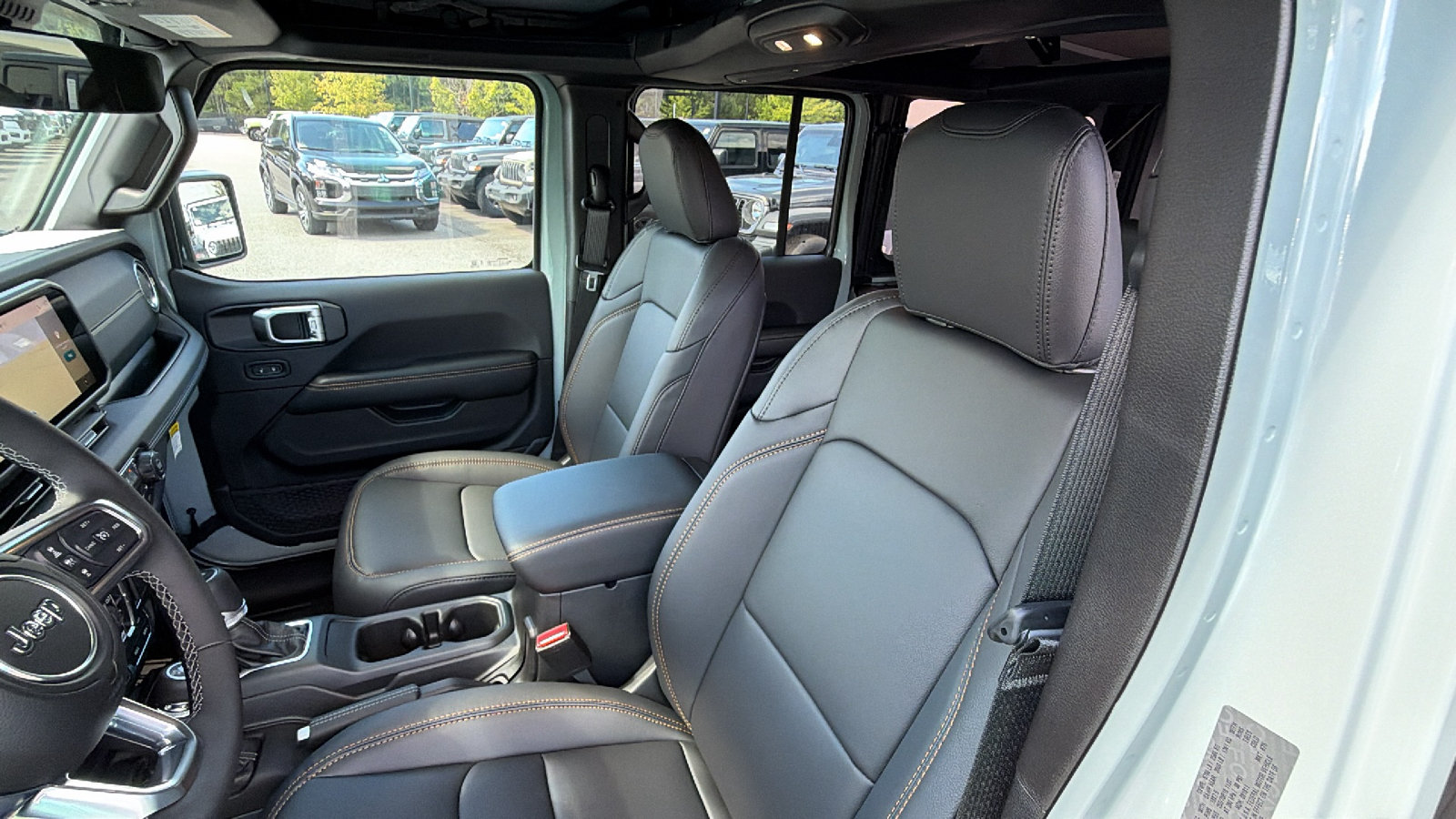New 2027 Jeep Wrangler Unlimited Sahara AWD/4WD image 17