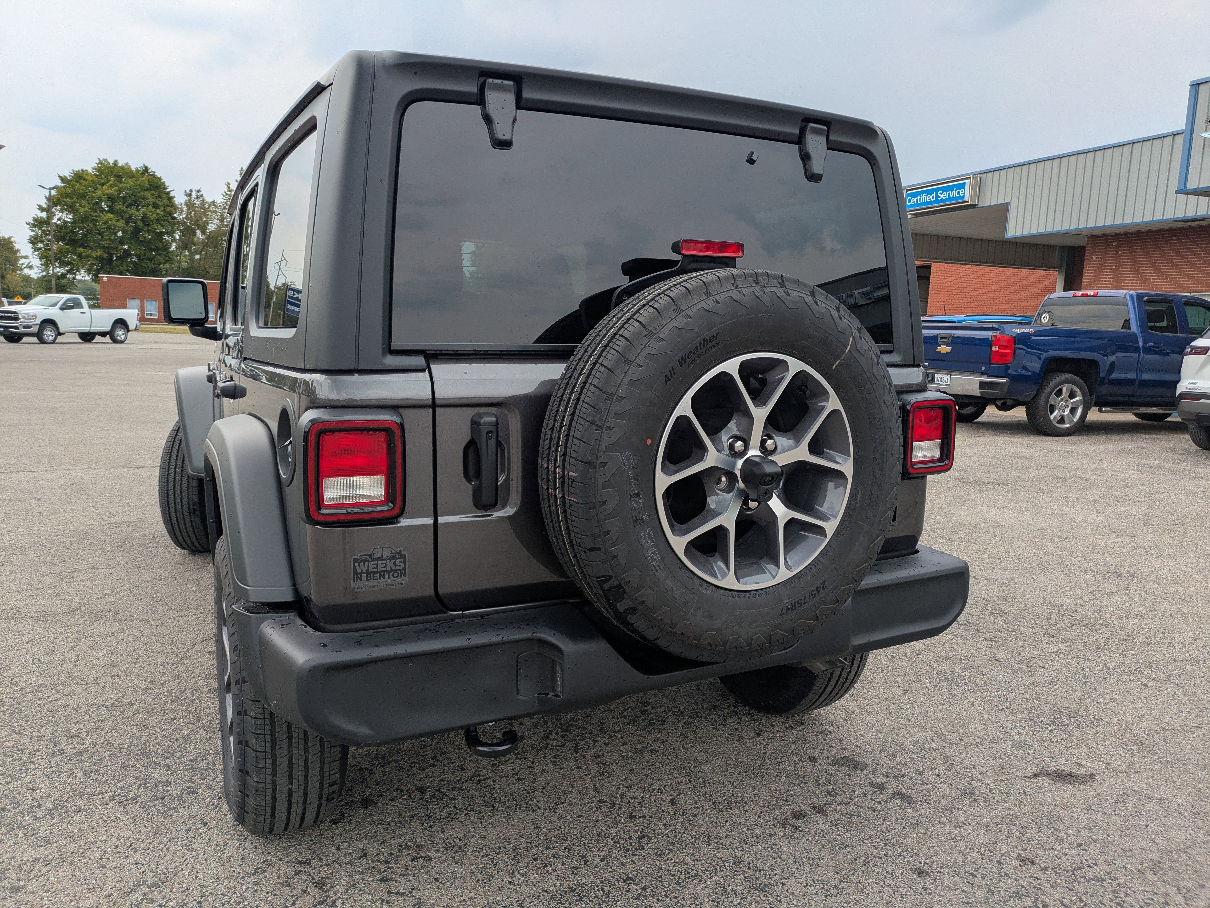 New 2025 Jeep Wrangler Sport S image 5