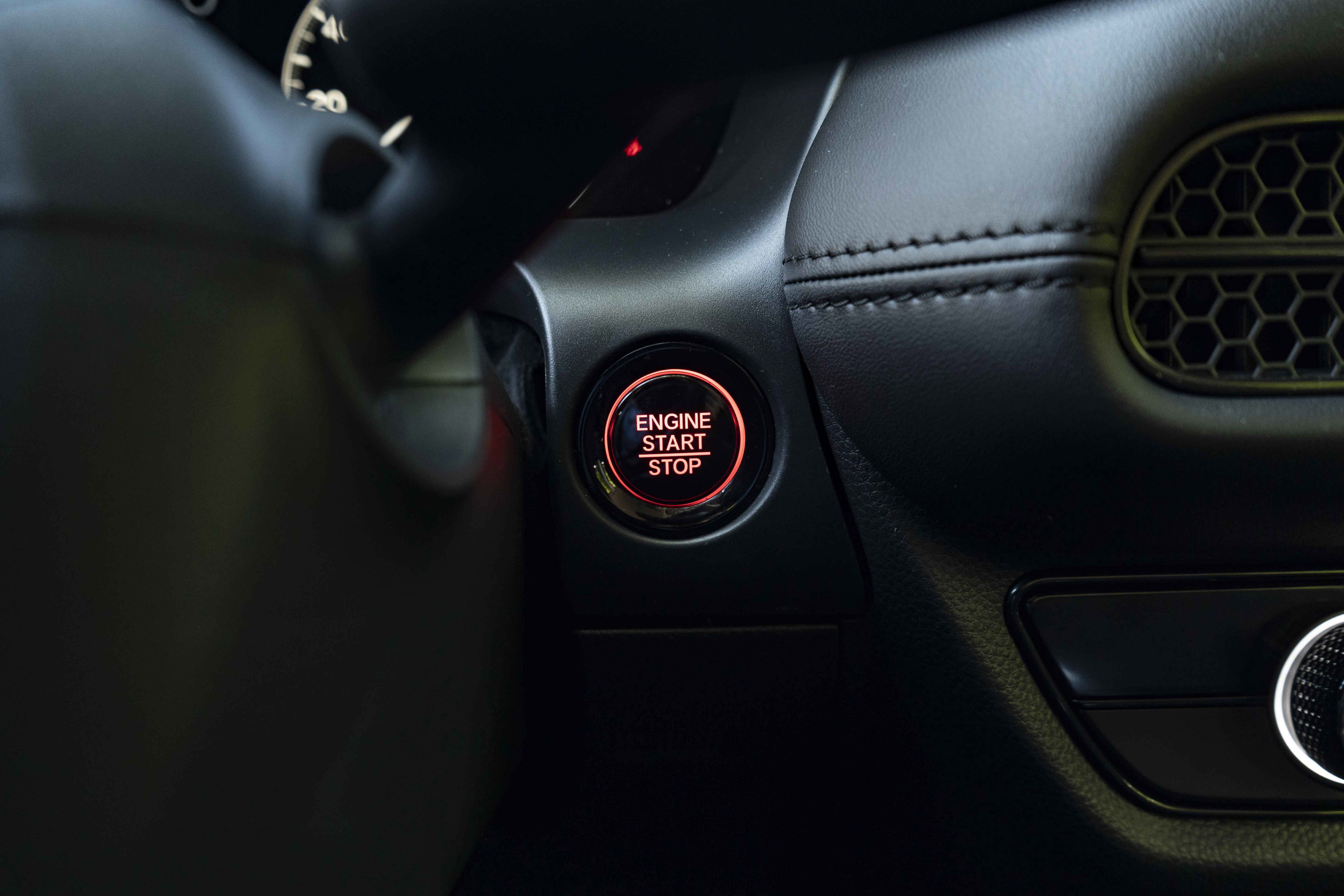 Used 2025 Honda HR-V LX image 25