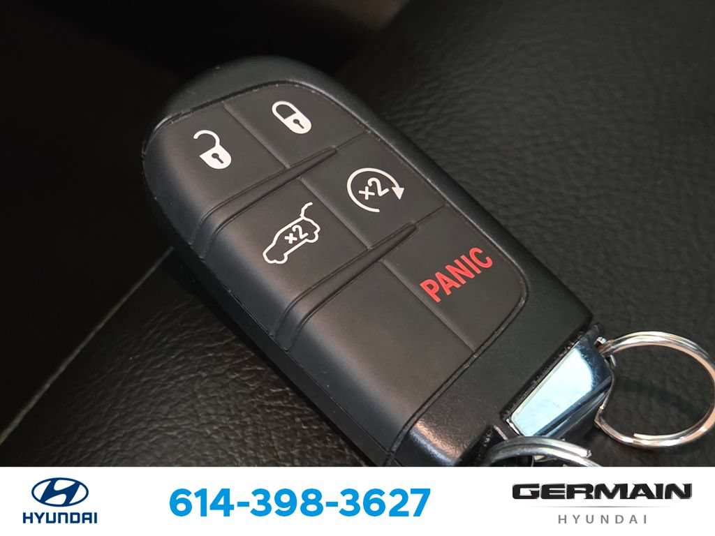 Used 2023 Jeep Compass Latitude w/ Convenience Group AWD/4WD image 34
