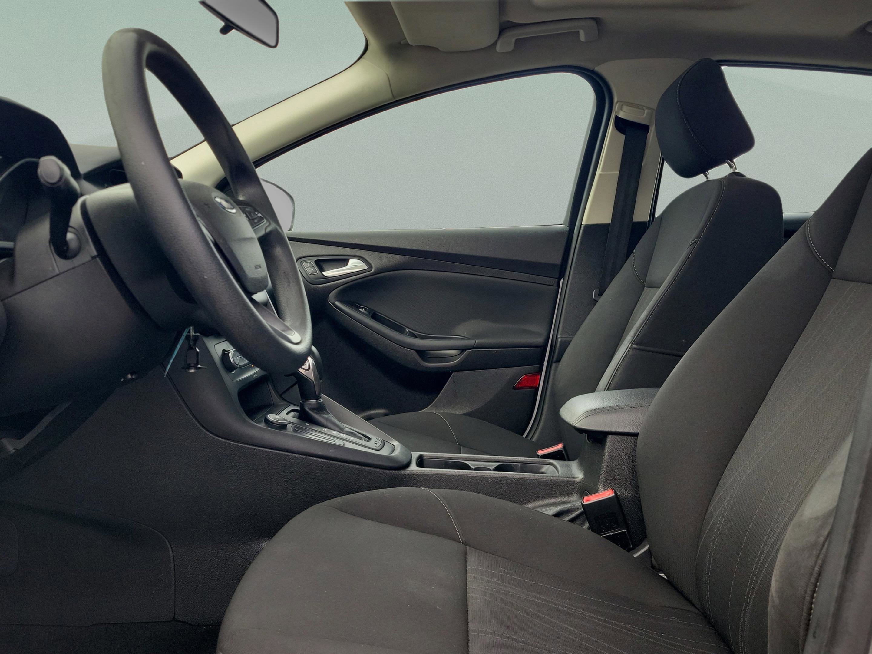 Used 2016 Ford Focus SE image 13