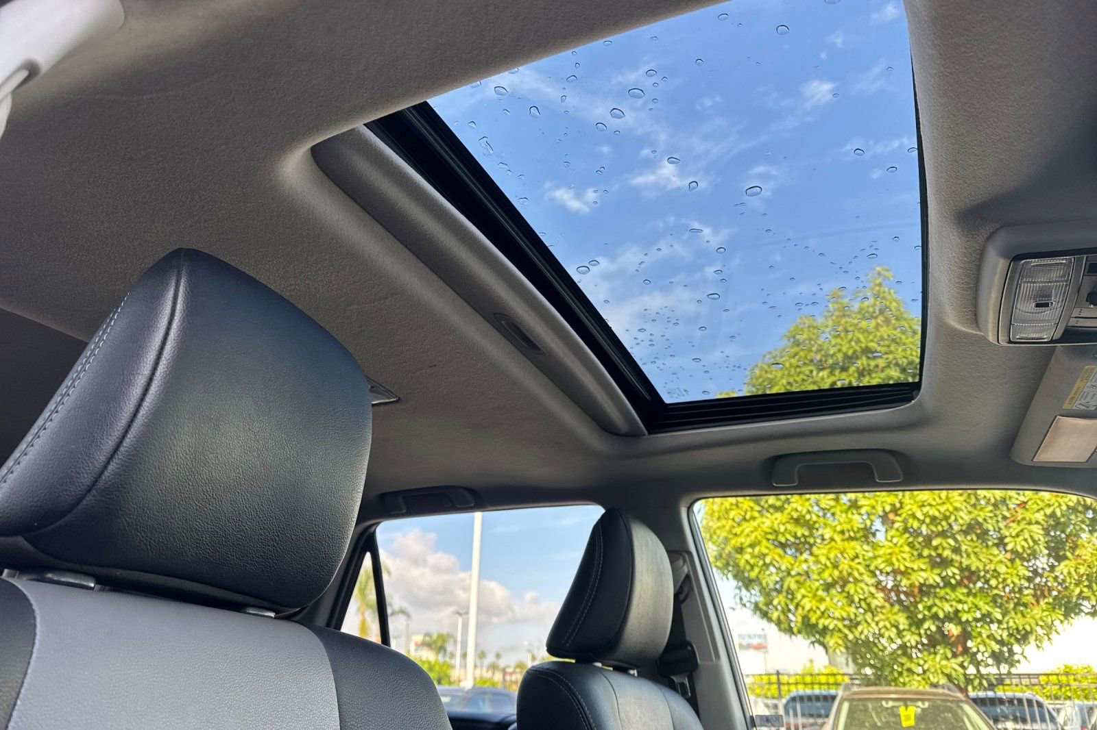 Used 2021 Toyota 4Runner SR5 Premium w/ Moonroof Package AWD/4WD image 17