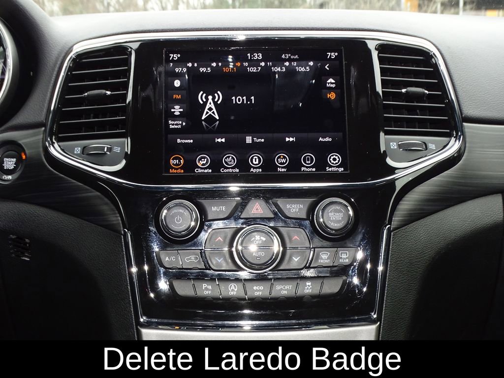 Used 2021 Jeep Grand Cherokee Laredo X image 32