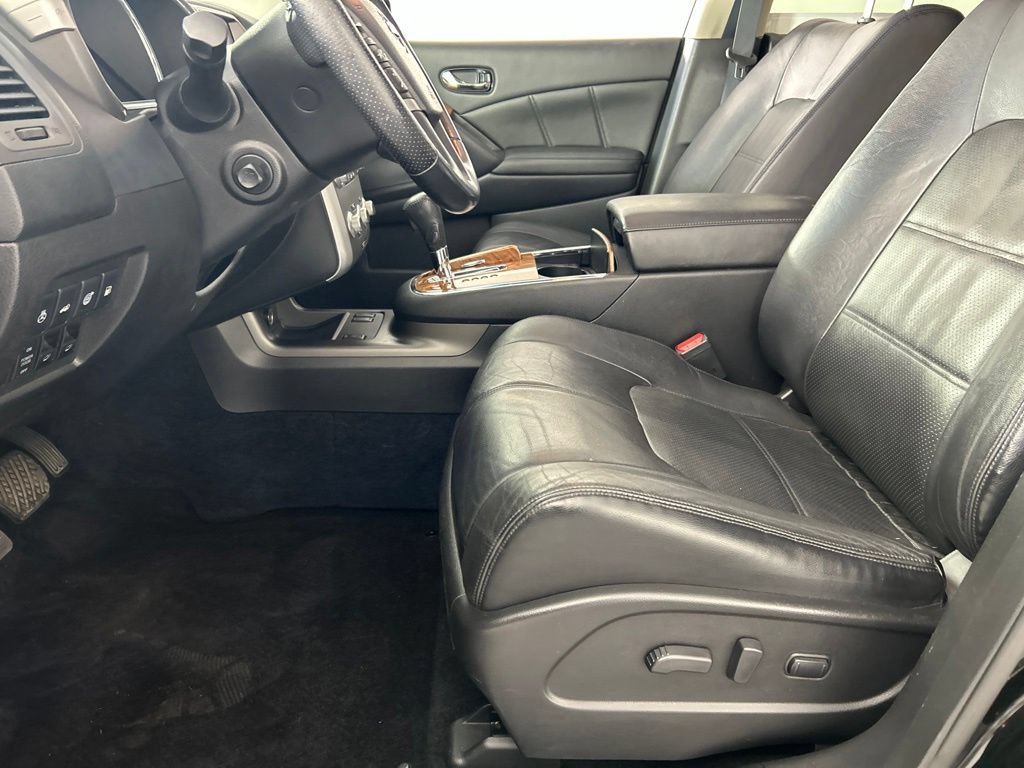 Used 2013 Nissan Murano LE w/ Platinum Pkg AWD/4WD image 25