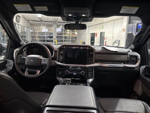 Used 2025 Ford F150 Lariat w/ Equipment Group 501A Mid image 33