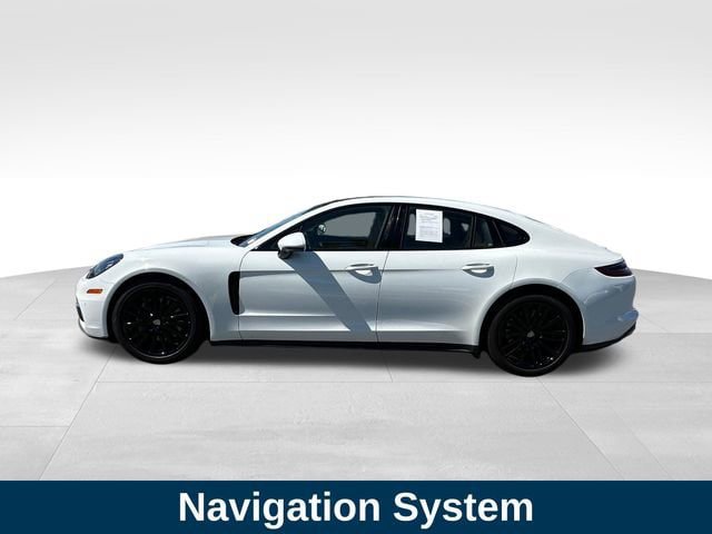 Used 2018 Porsche Panamera RWD image 2