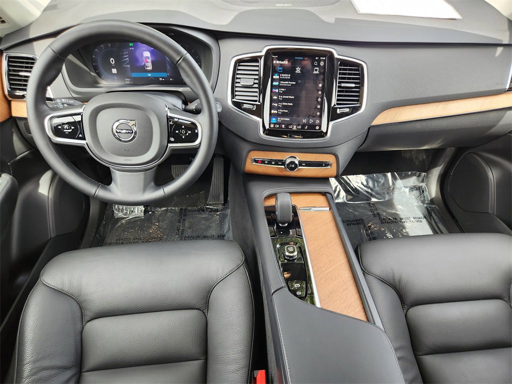 Used 2025 Volvo XC90 B6 Plus w/ Protection Package Premier image 2